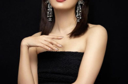 辛芷蕾私密照片,揭秘明星私生活背后的真相