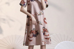 宽松旗袍小姐姐,展现东方女性的优雅韵味