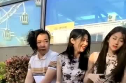 别看小姐姐,揭秘网络红人的魅力与争议